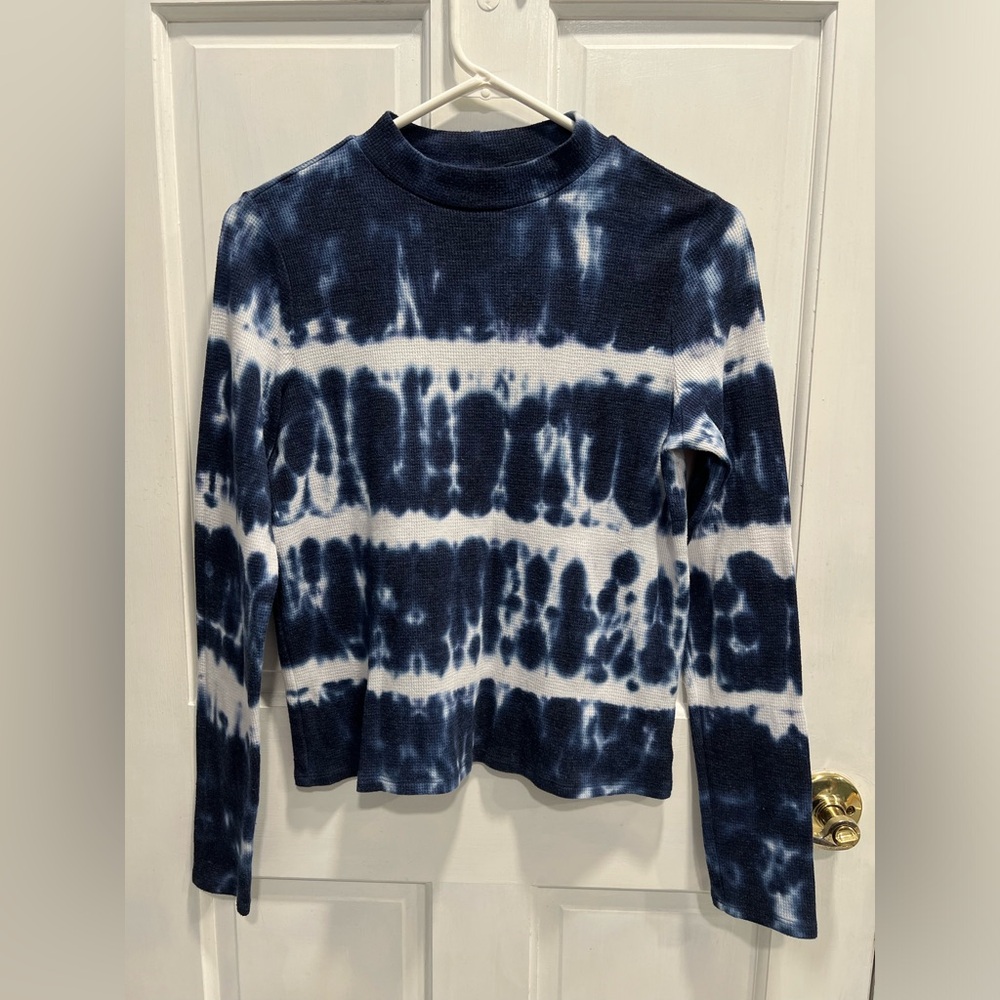 AMERICAN EAGLE Blue White Tie Dye High Neck Waffle Top SIZE MEDIUM Pre Loved